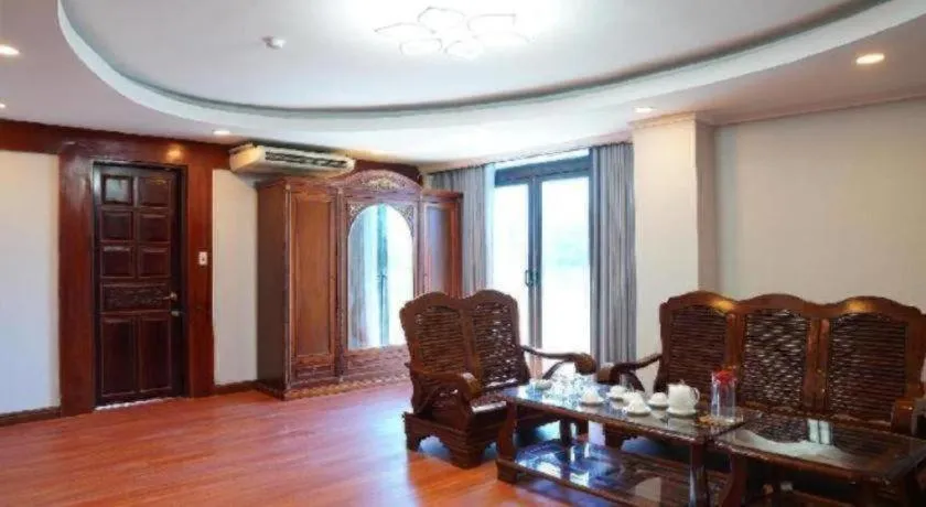 Hon Ngu Hotel Cua Lo Beach