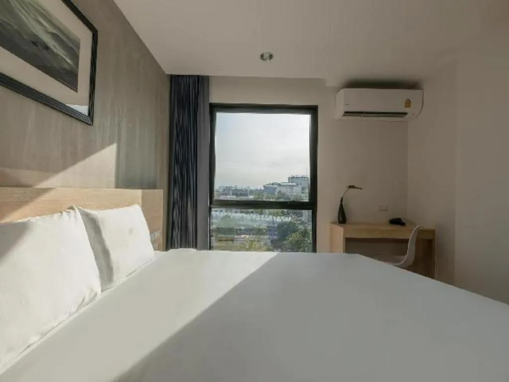 Bed in B2 Don Mueang Premier Hotel