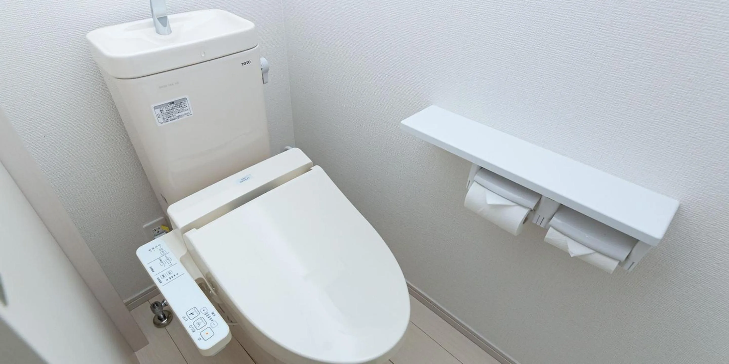 Toilet in Kinugawa Station Front