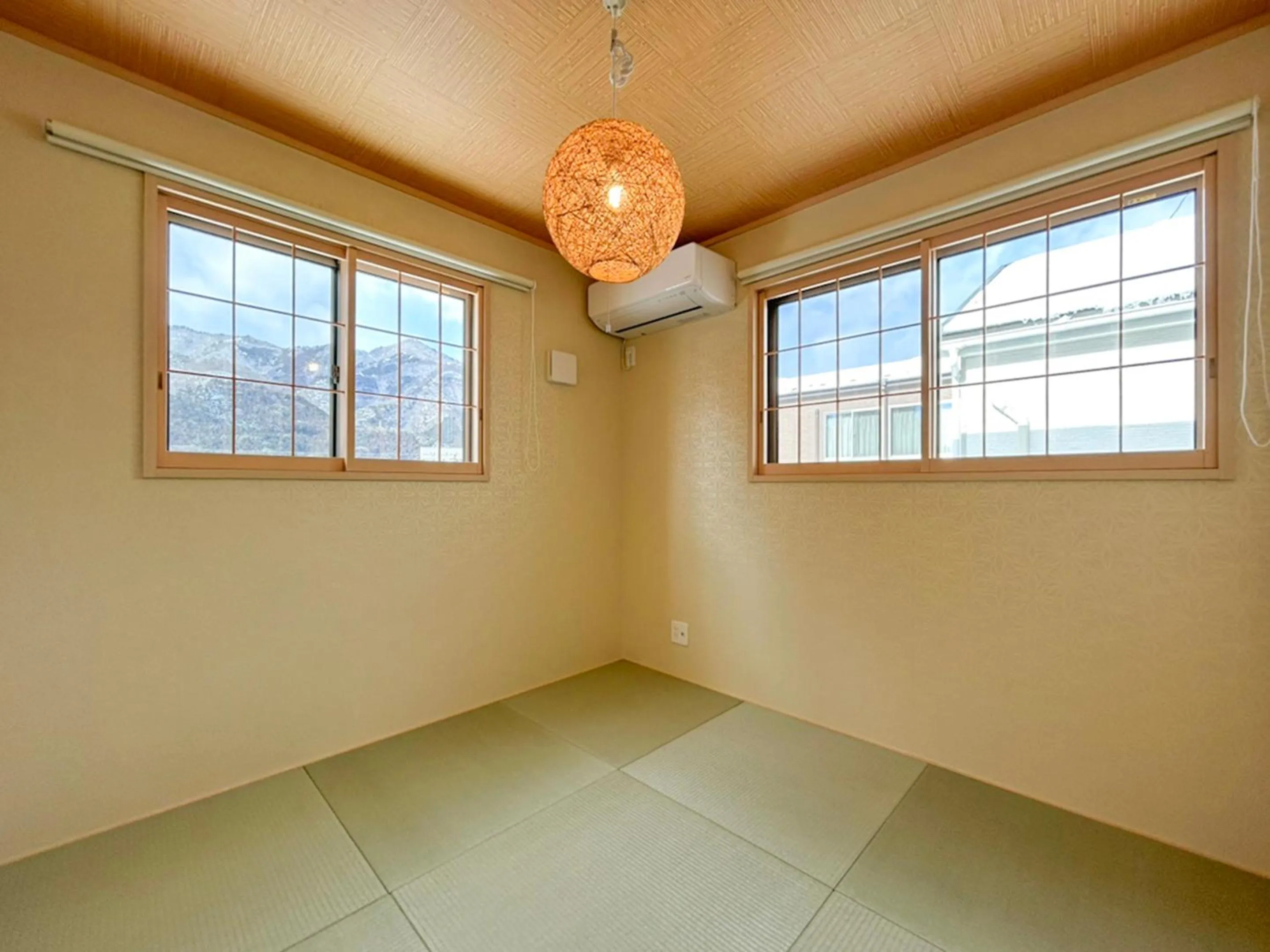 Photo of the whole room in Kinugawa Station Front
