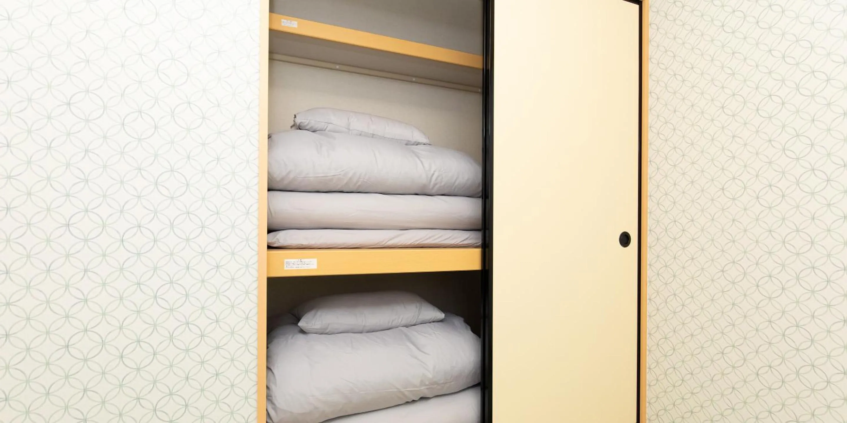 Photo of the whole room in Kinugawa Station Front