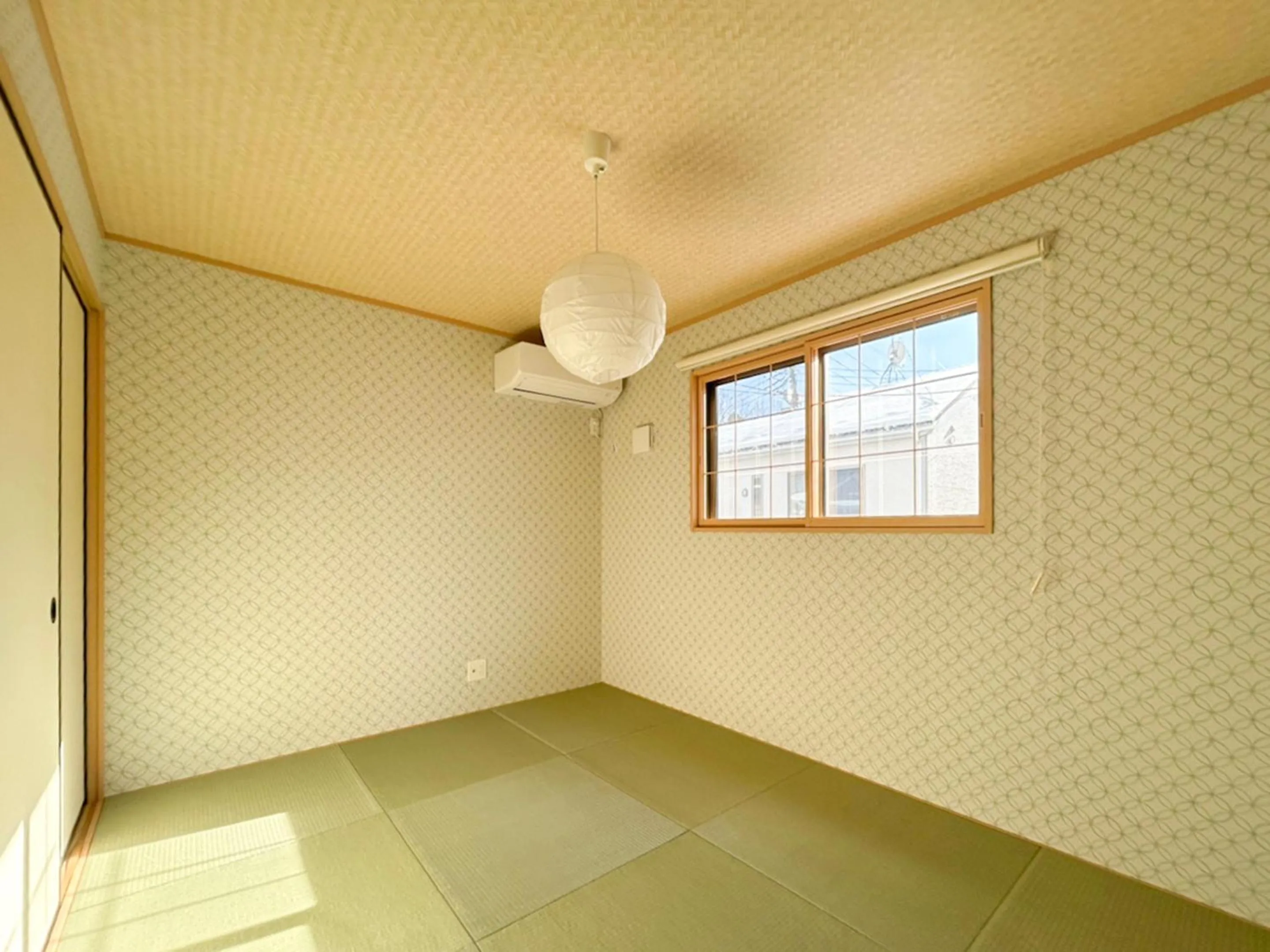 Photo of the whole room in Kinugawa Station Front