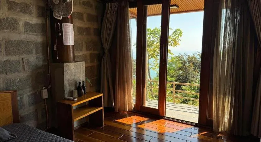 Mango House - Seaview - Homestay.