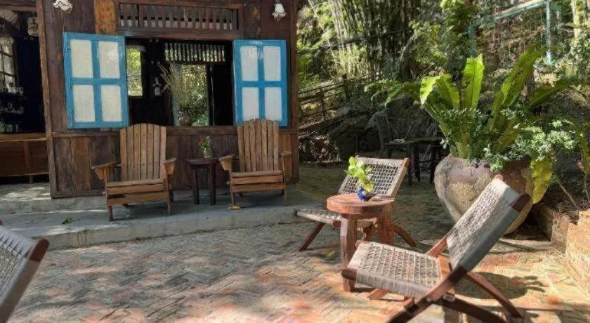 Mango House - Seaview - Homestay.