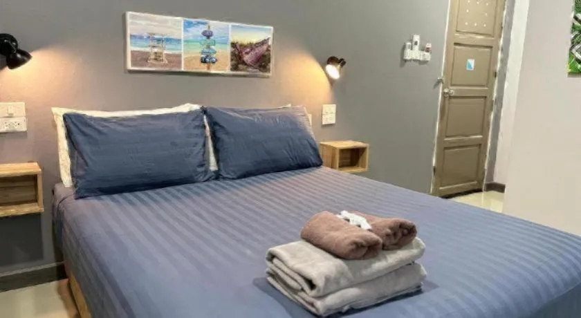 Bed in The Hub Hotel Surin