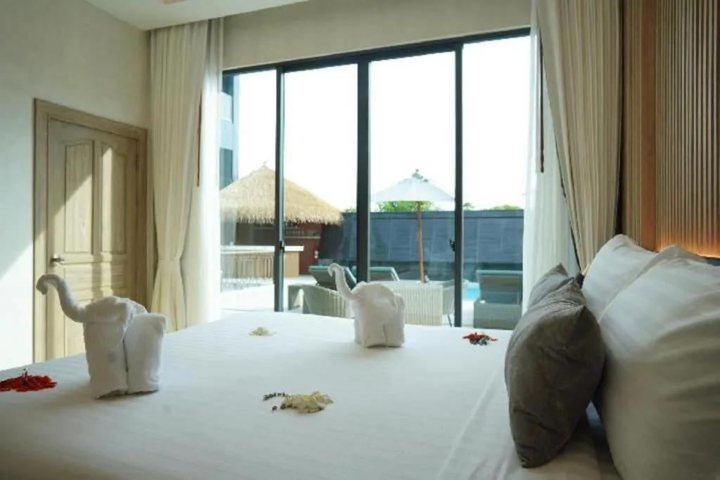 Bed in Phattrasom Villa