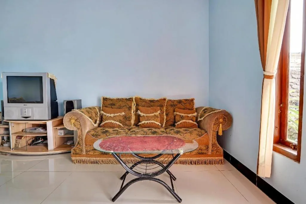 OYO Homes 91009 Eco Tourism Desa Cibodas Areng 4 Syariah