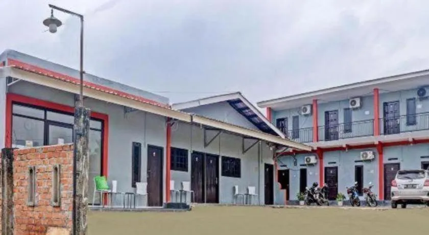 OYO 91022 STeZe Homestay Syariah