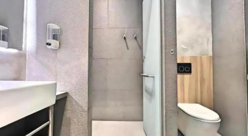 Coller Boutique Hostel