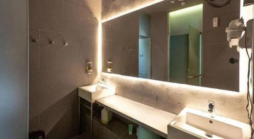 Coller Boutique Hostel