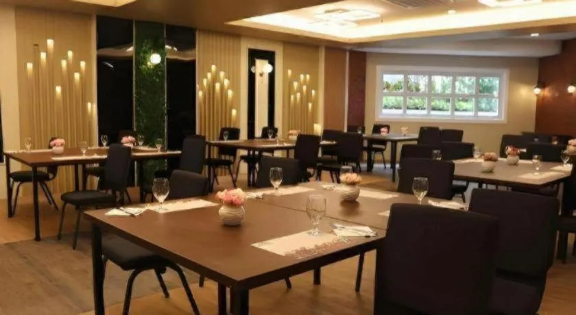 Primus Hotel and Resort