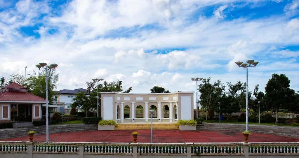 Primus Hotel and Resort