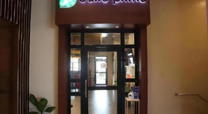 Primus Hotel and Resort