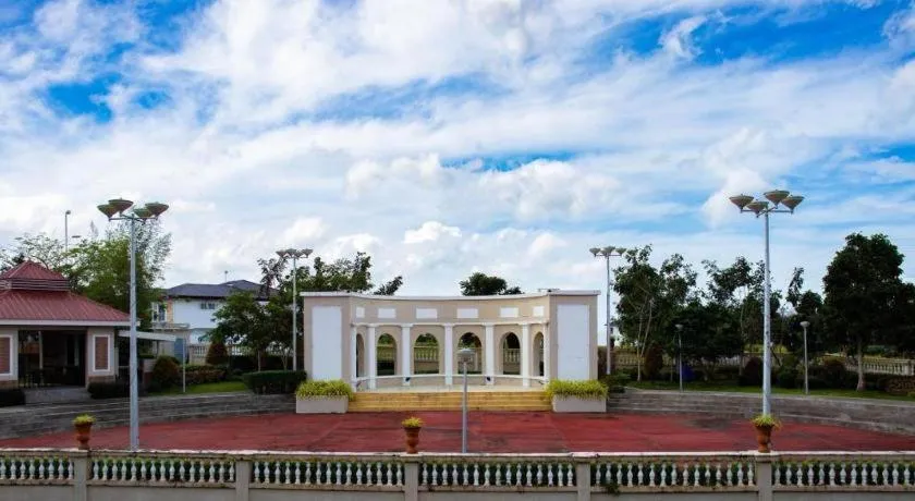 Primus Hotel and Resort