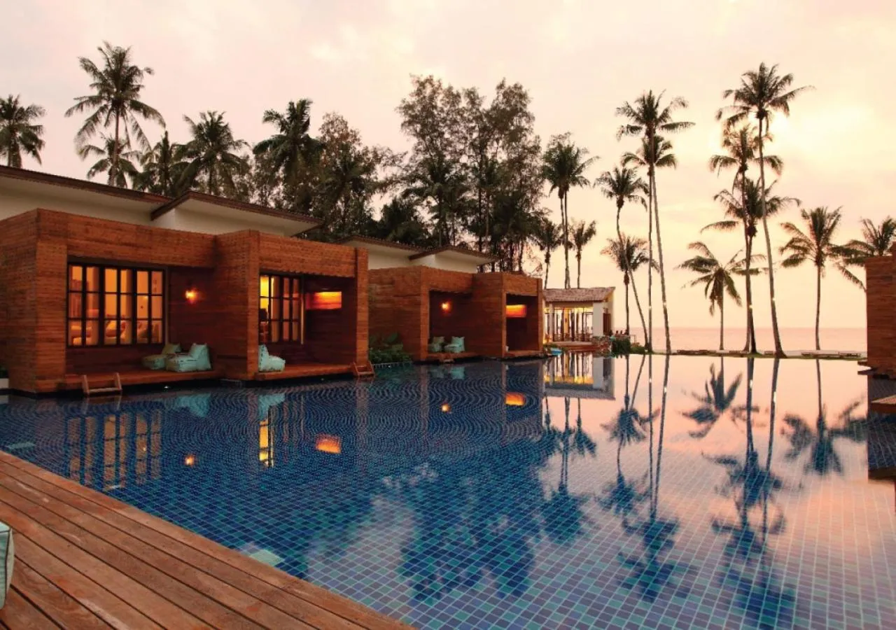 Property building in Wendy the Pool Resort @ Koh Kood