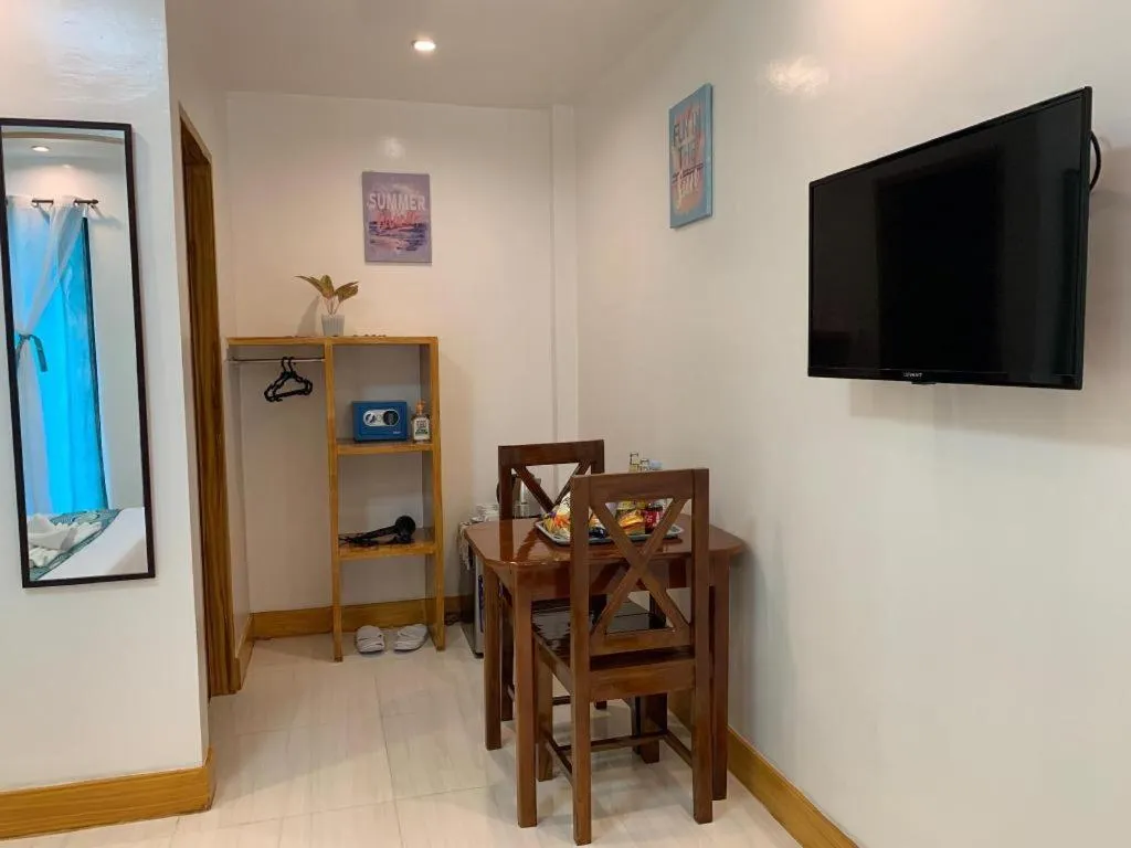 Alona Mariners Resort