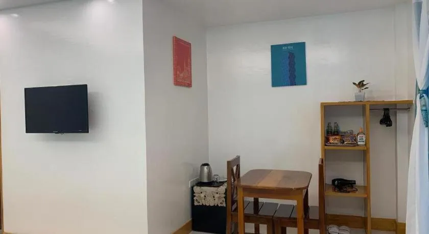 Alona Mariners Resort