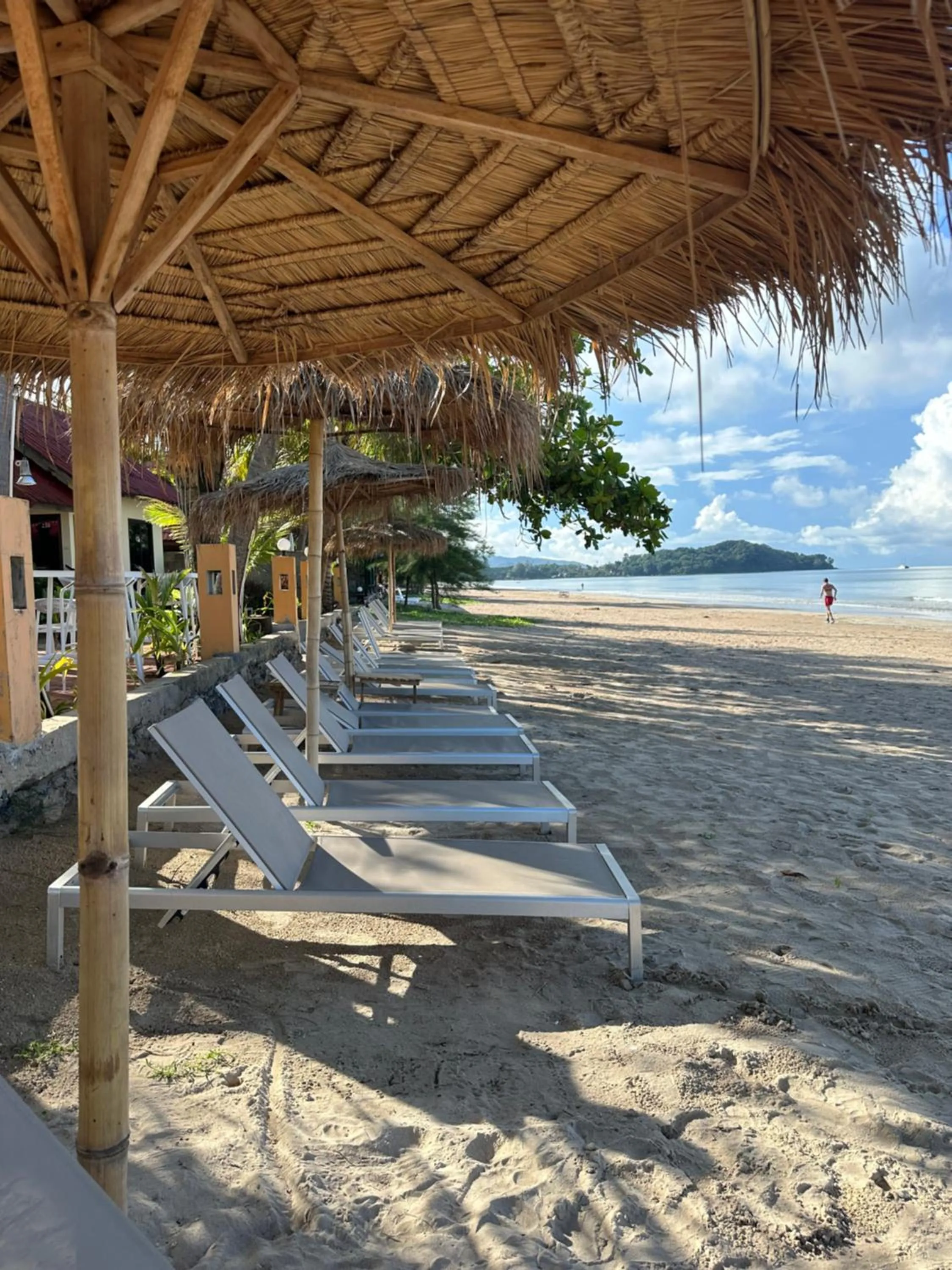 Beach in Noble House Beach Resort