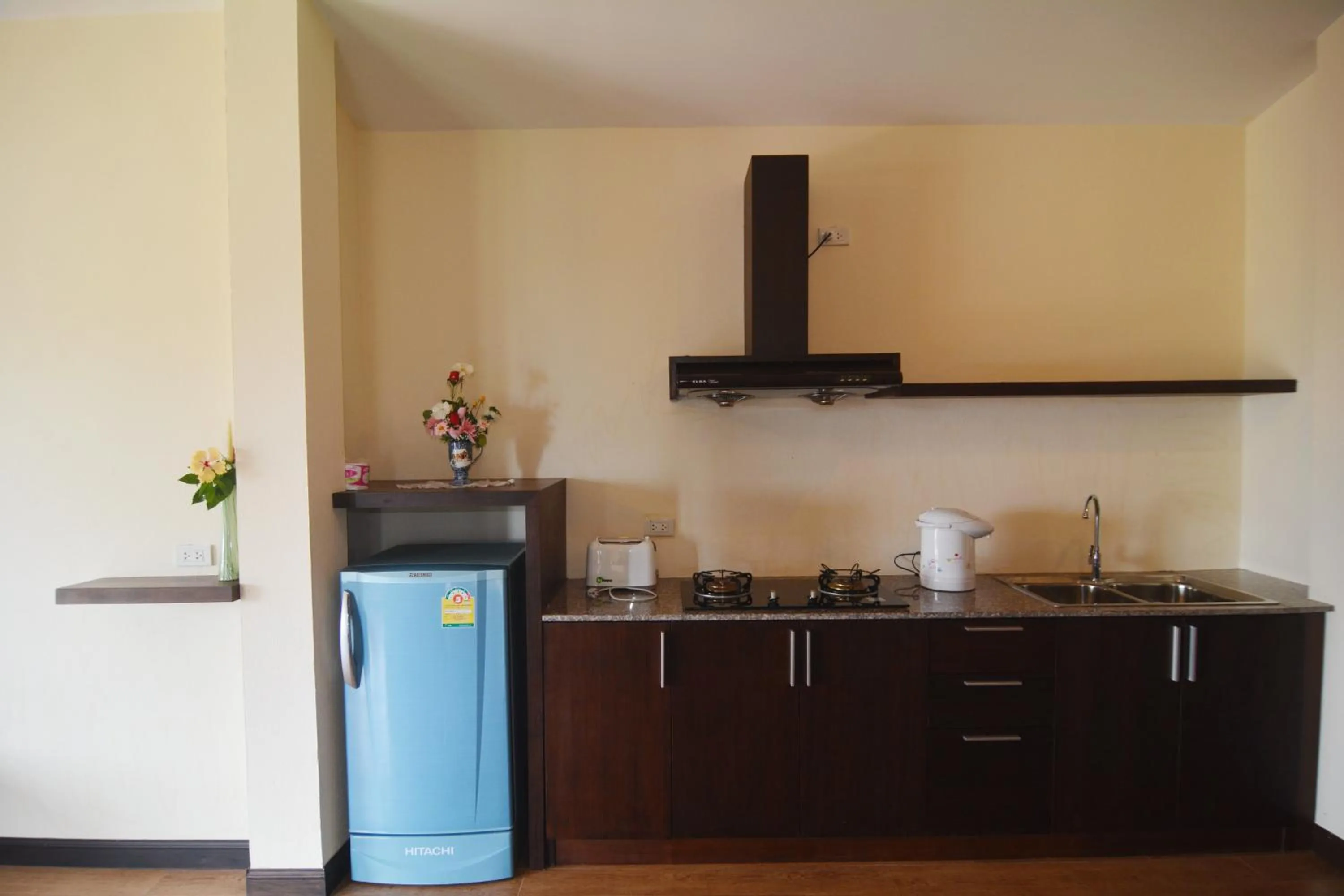 Kitchen or kitchenette in Phuchawee Lanta