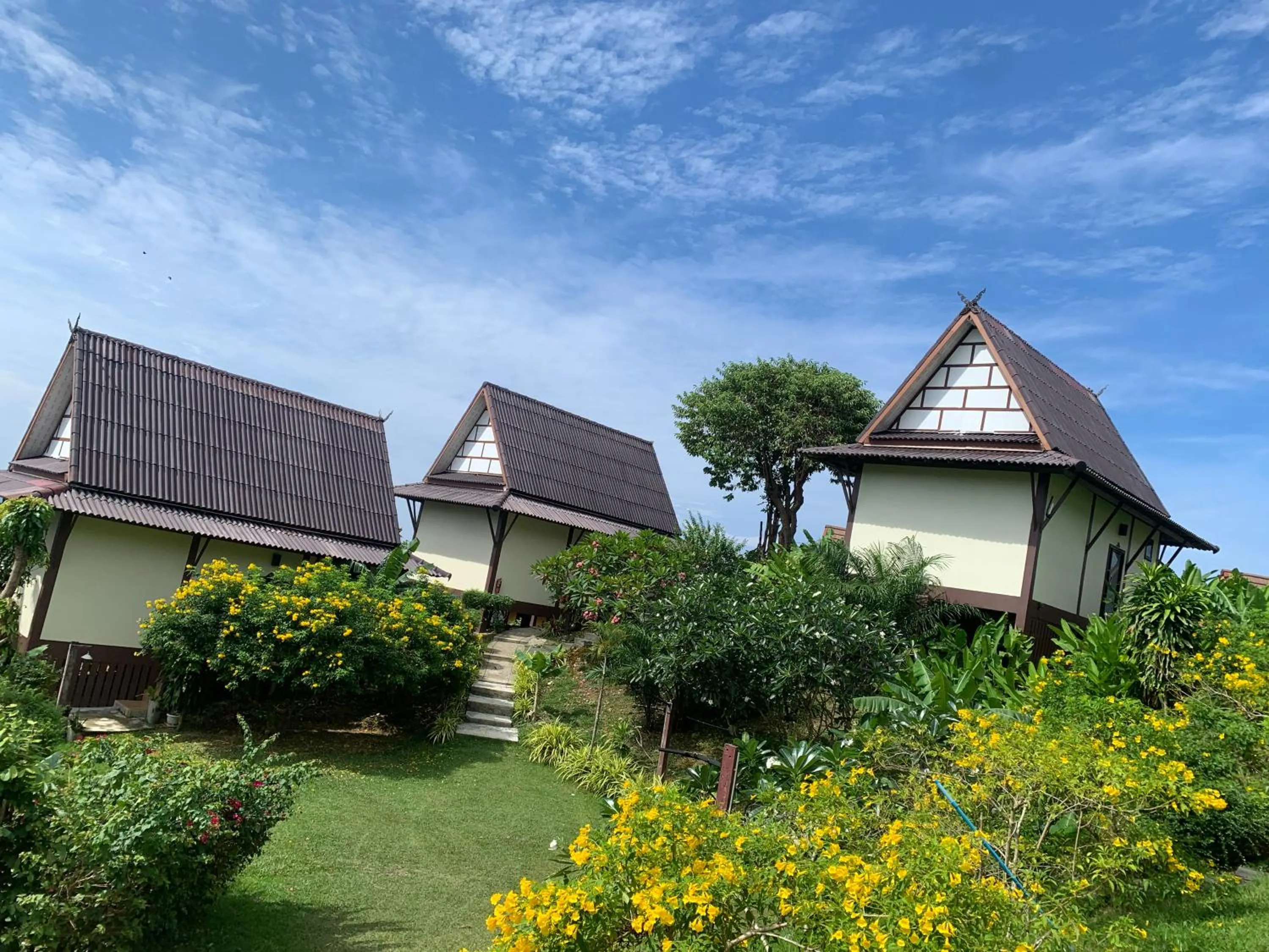 Property building in Phuchawee Lanta