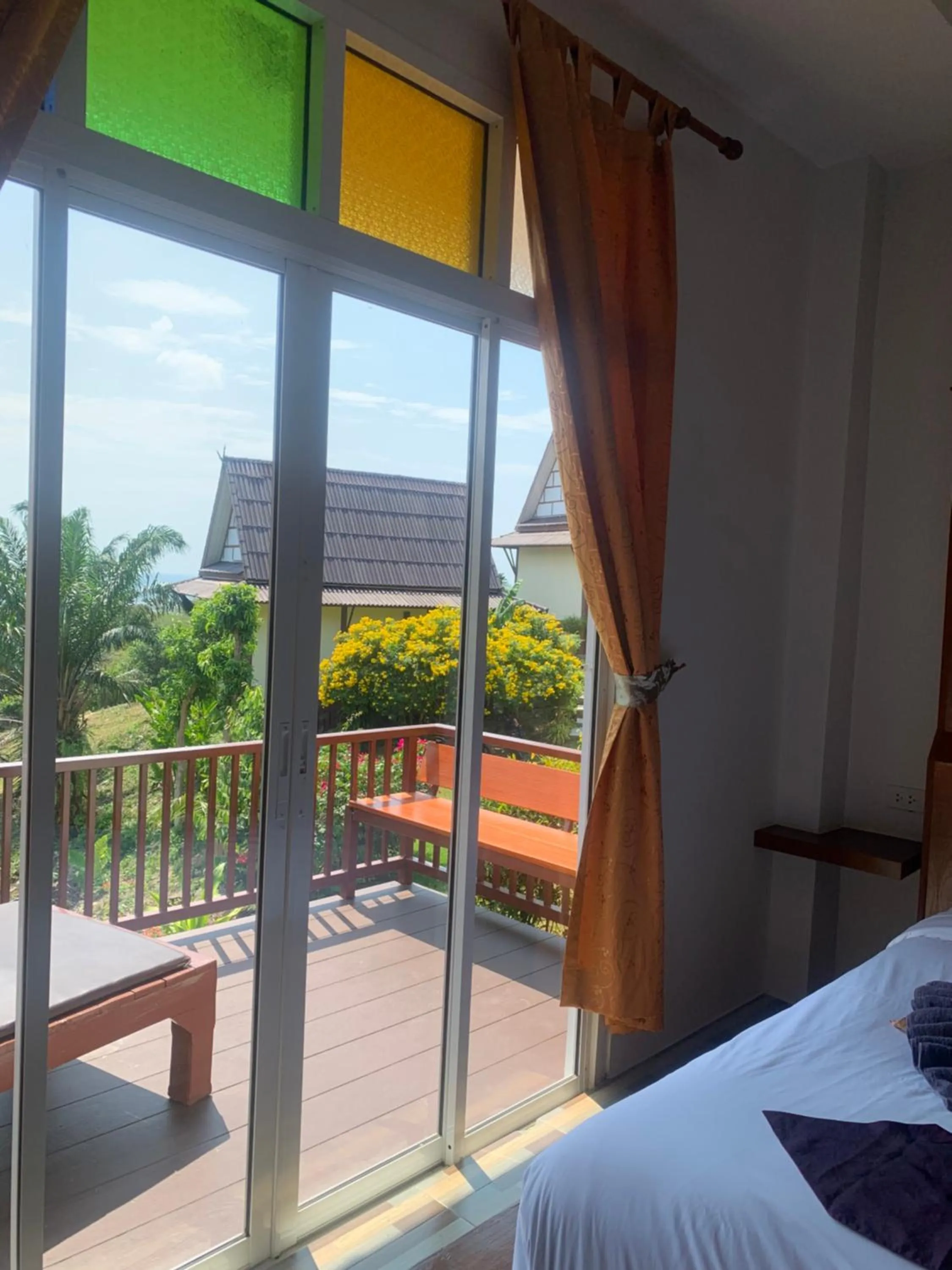 Patio, Bed in Phuchawee Lanta