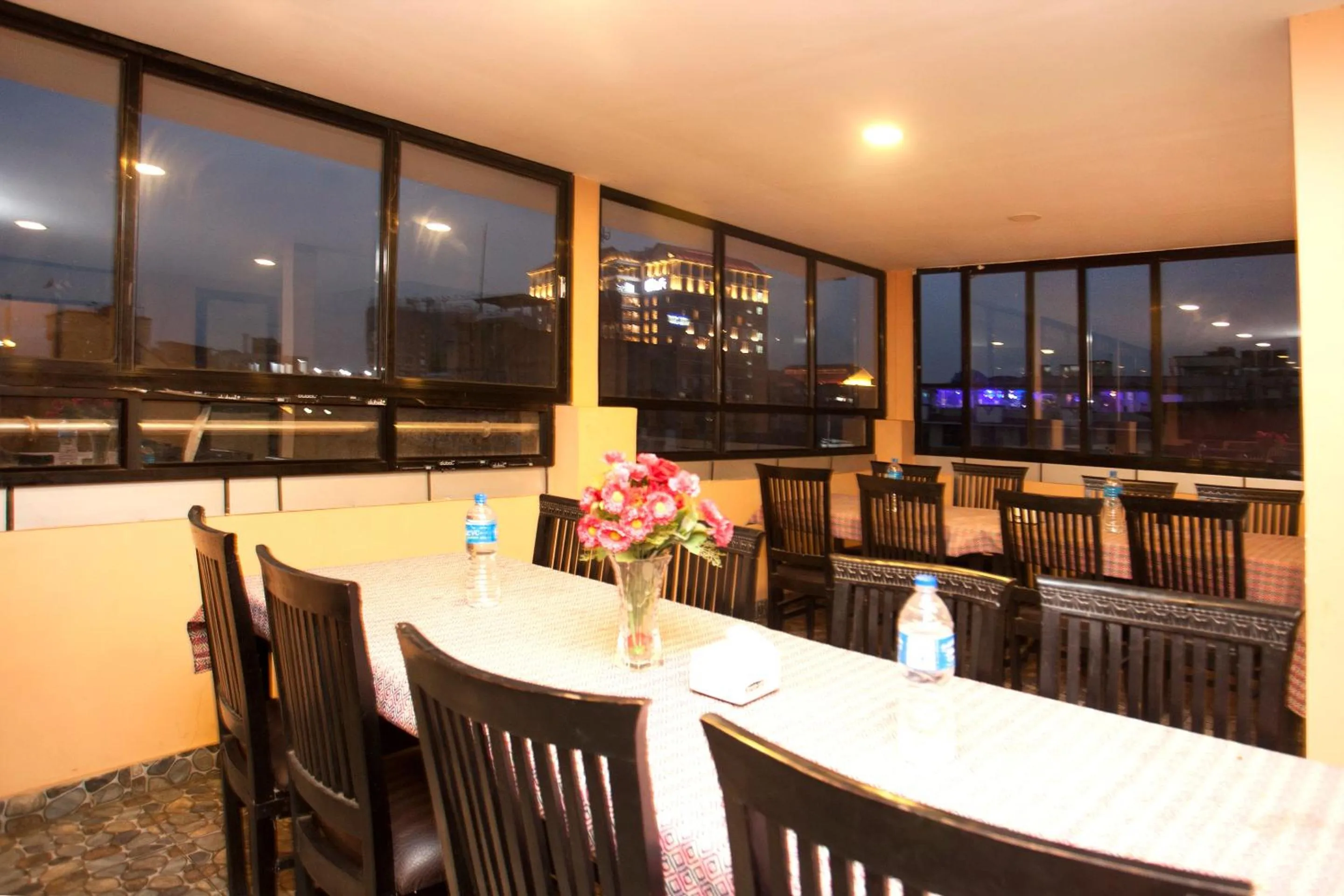 Restaurant/places to eat in Kathmandu City Hotel