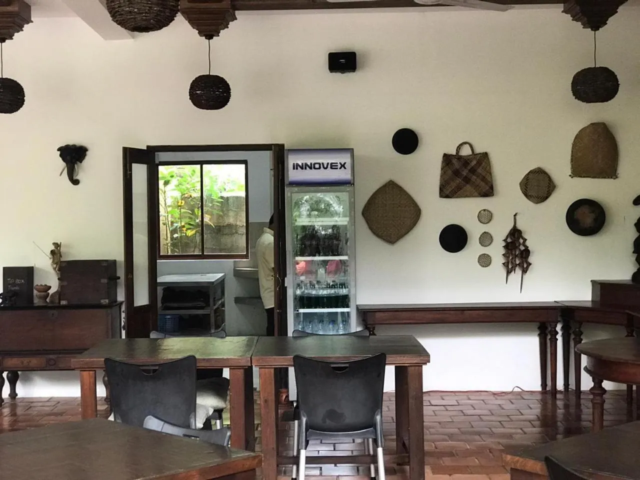 Dining area in Aurora