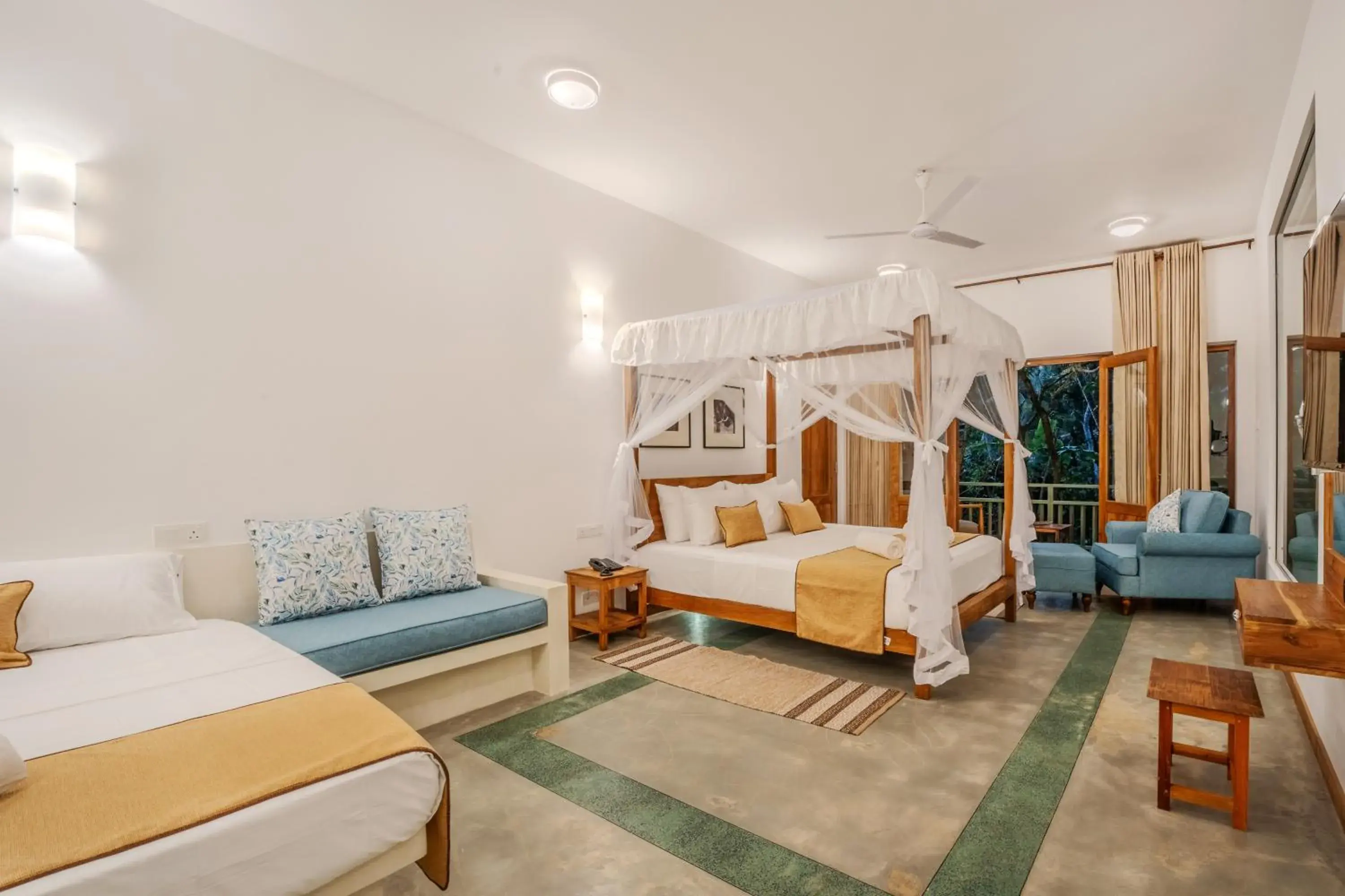 1st Floor Premium Deluxe Triple Room with Bathtub - single occupancy in Aurora 1st Floor Premium Deluxe Triple Room with Bathtub - single occupancy in Aurora