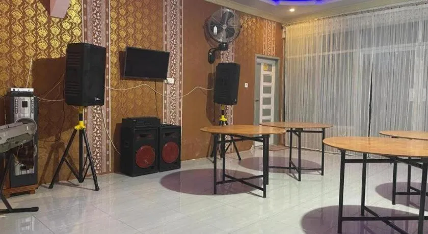 Hotel O Lima Saudara Syariah