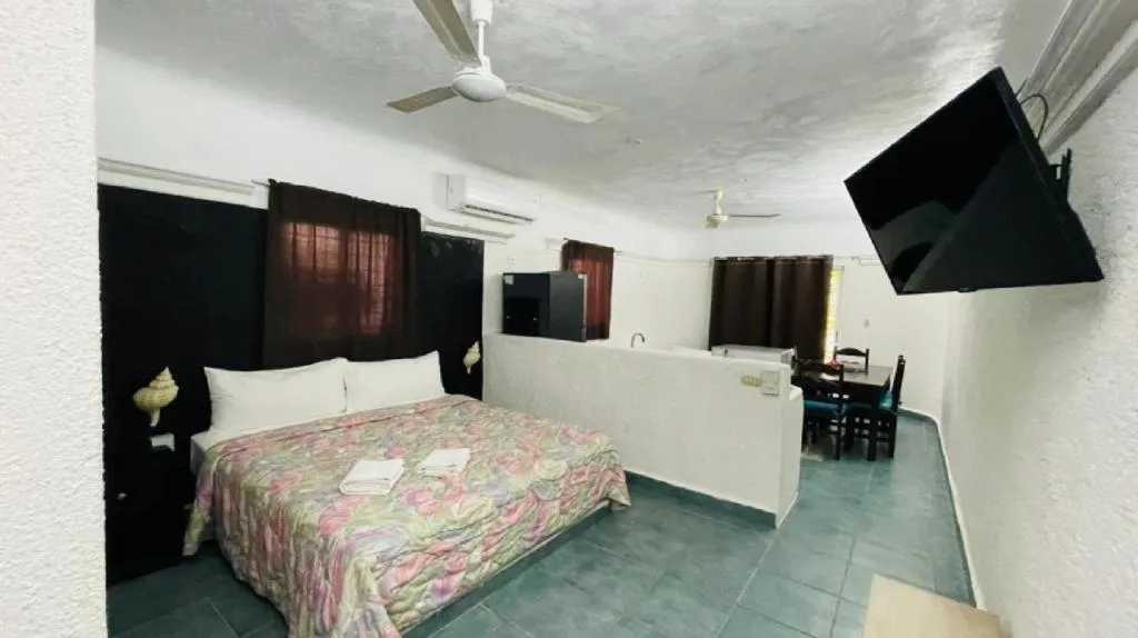 Bed in Maya del Carmen