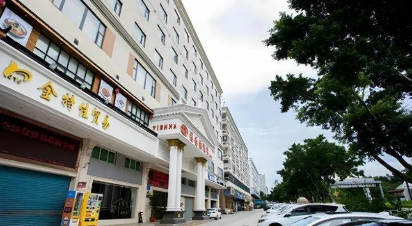 Vienna Hotel Shenzhen Bao'an Airport Taoyuanju Pingluanshan Metro Station