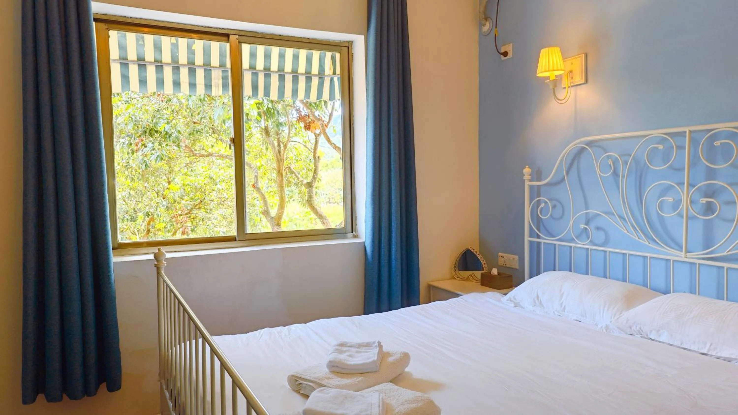 Bedroom, Bed in Cloud Tree Inn Boutique Guesthouse XiChong DaPeng ShenZhen 深圳大鹏西涌云树里民宿Yun Shu Li