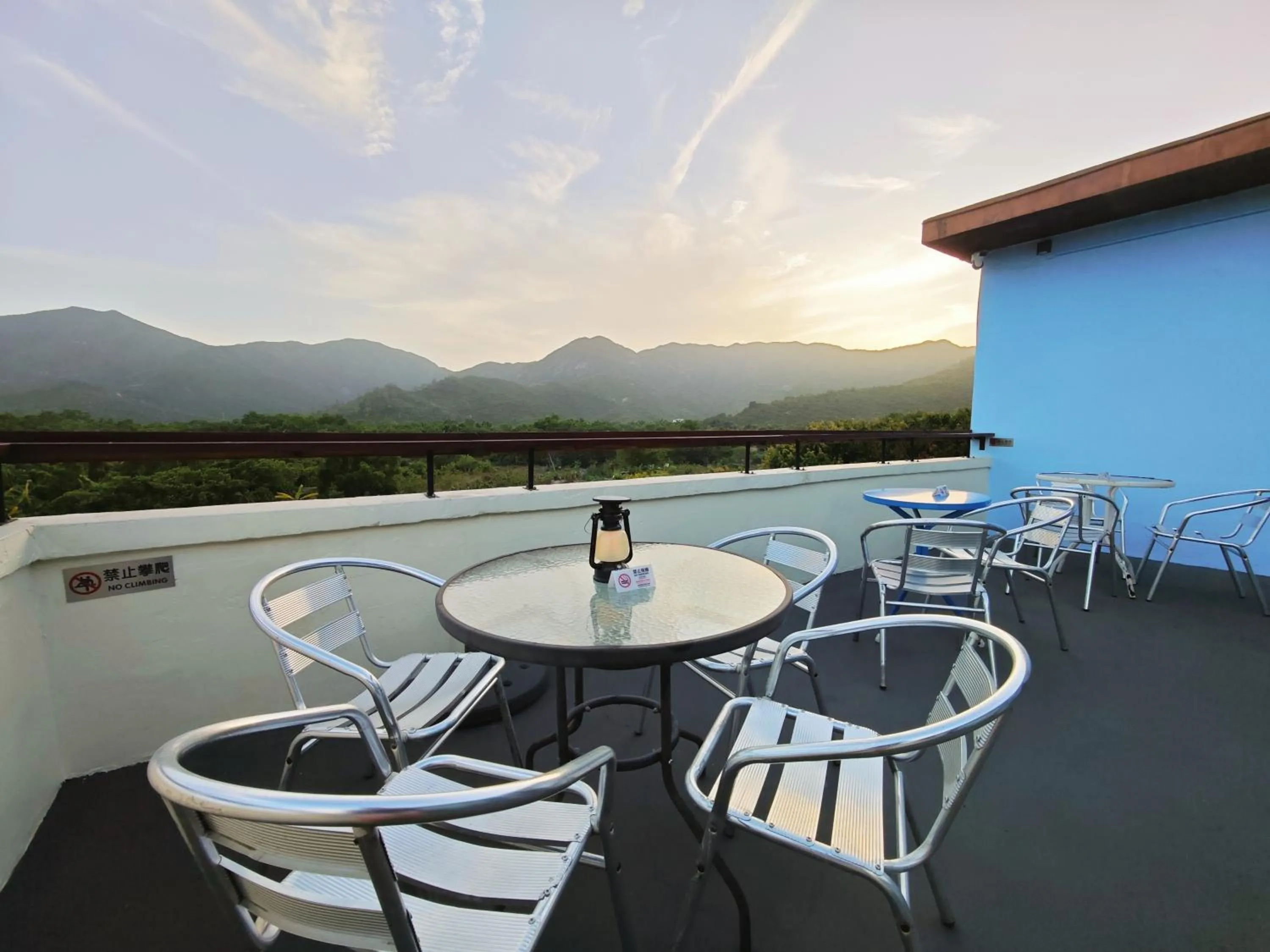 Balcony/Terrace in Cloud Tree Inn Boutique Guesthouse XiChong DaPeng ShenZhen 深圳大鹏西涌云树里民宿Yun Shu Li