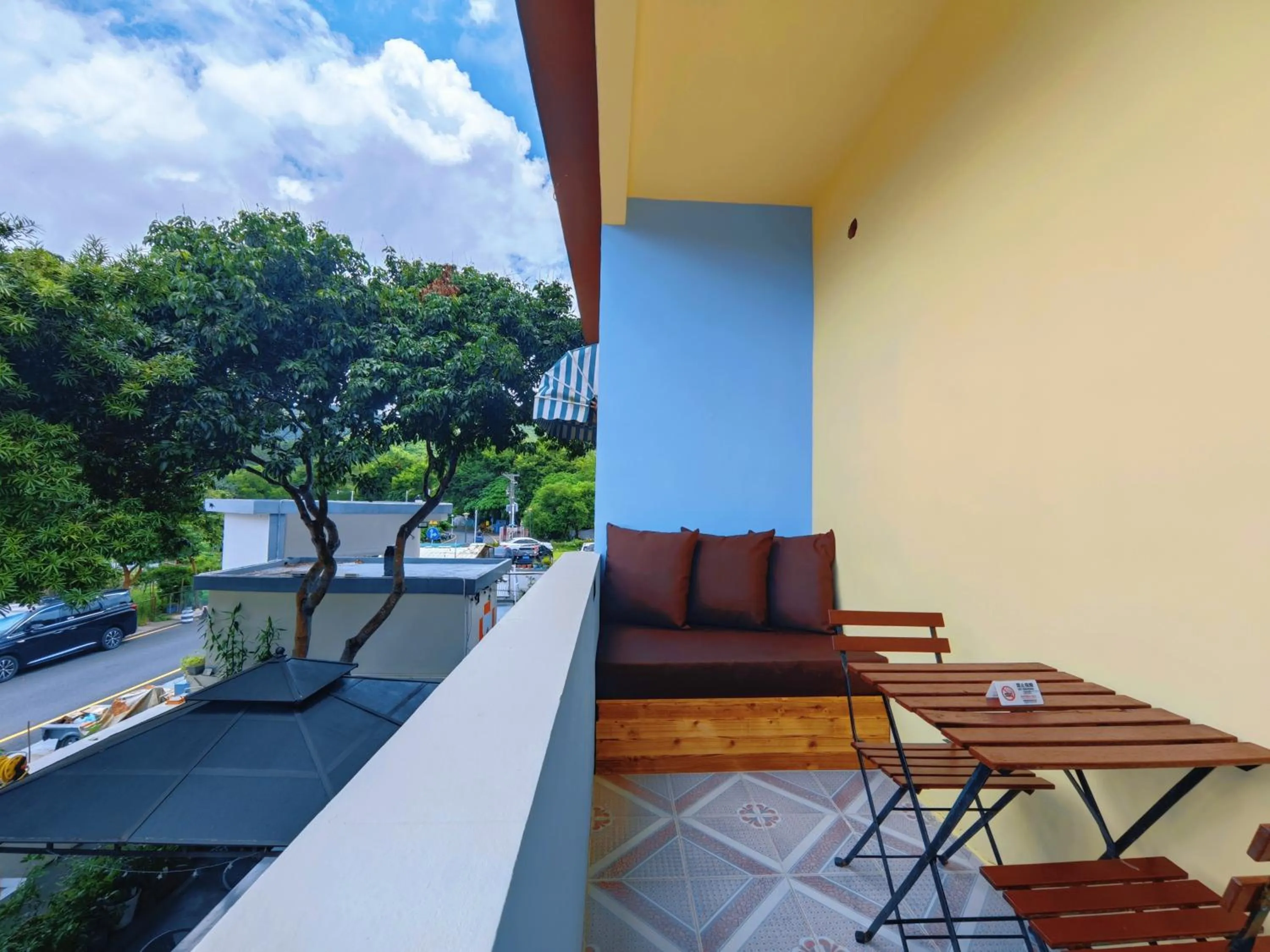 Balcony/Terrace in Cloud Tree Inn Boutique Guesthouse XiChong DaPeng ShenZhen 深圳大鹏西涌云树里民宿Yun Shu Li