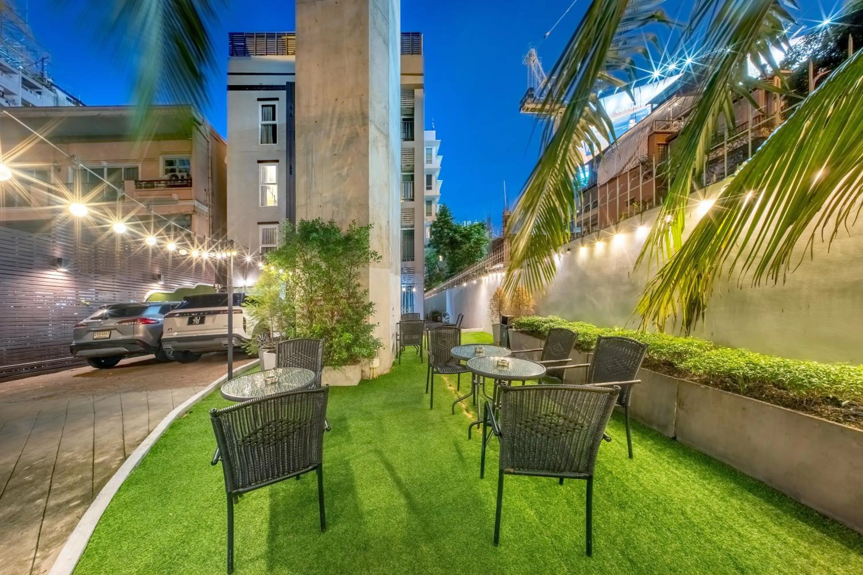 Garden in Ralph Poshtel Pratunam