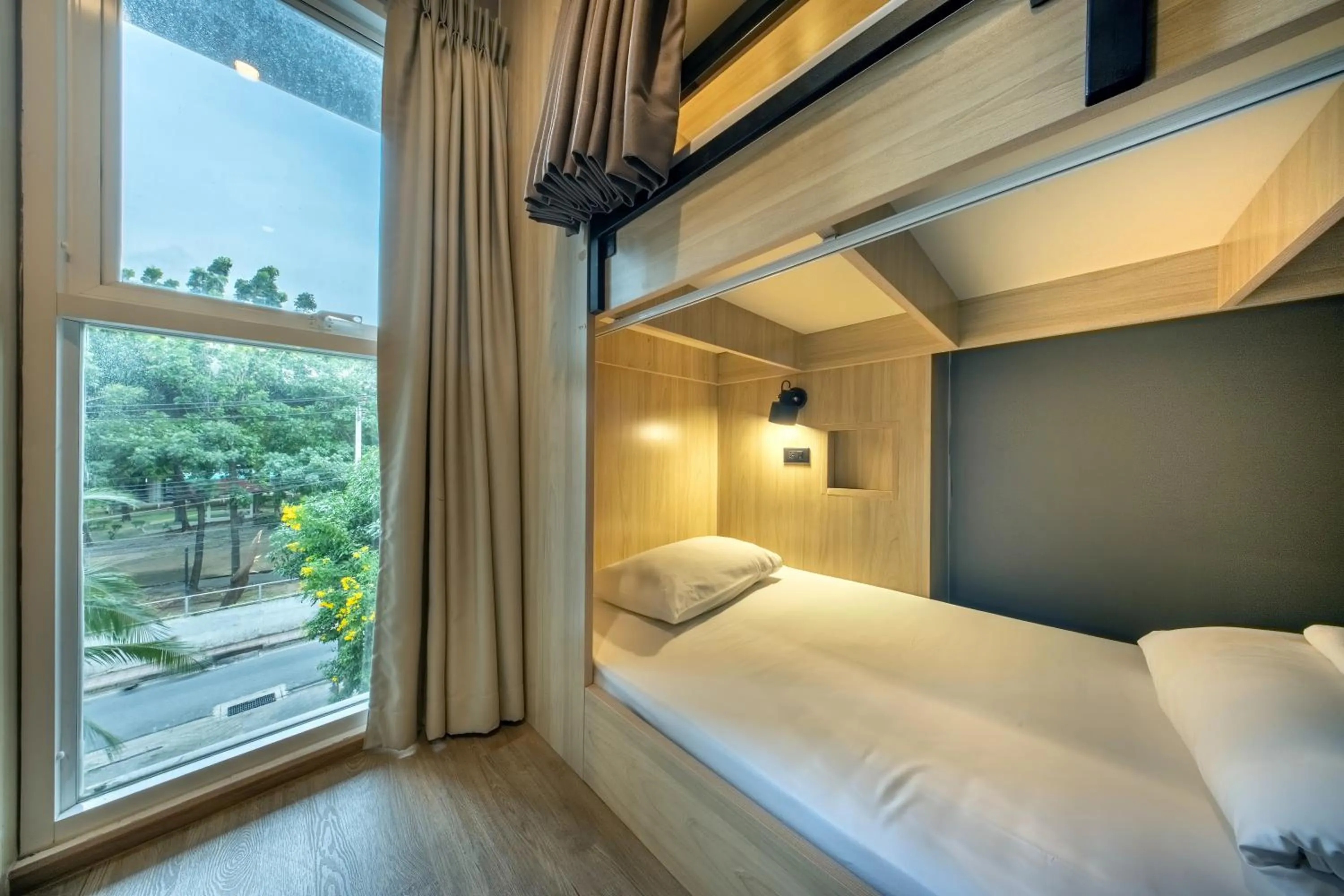 bunk bed, Bed in Ralph Poshtel Pratunam