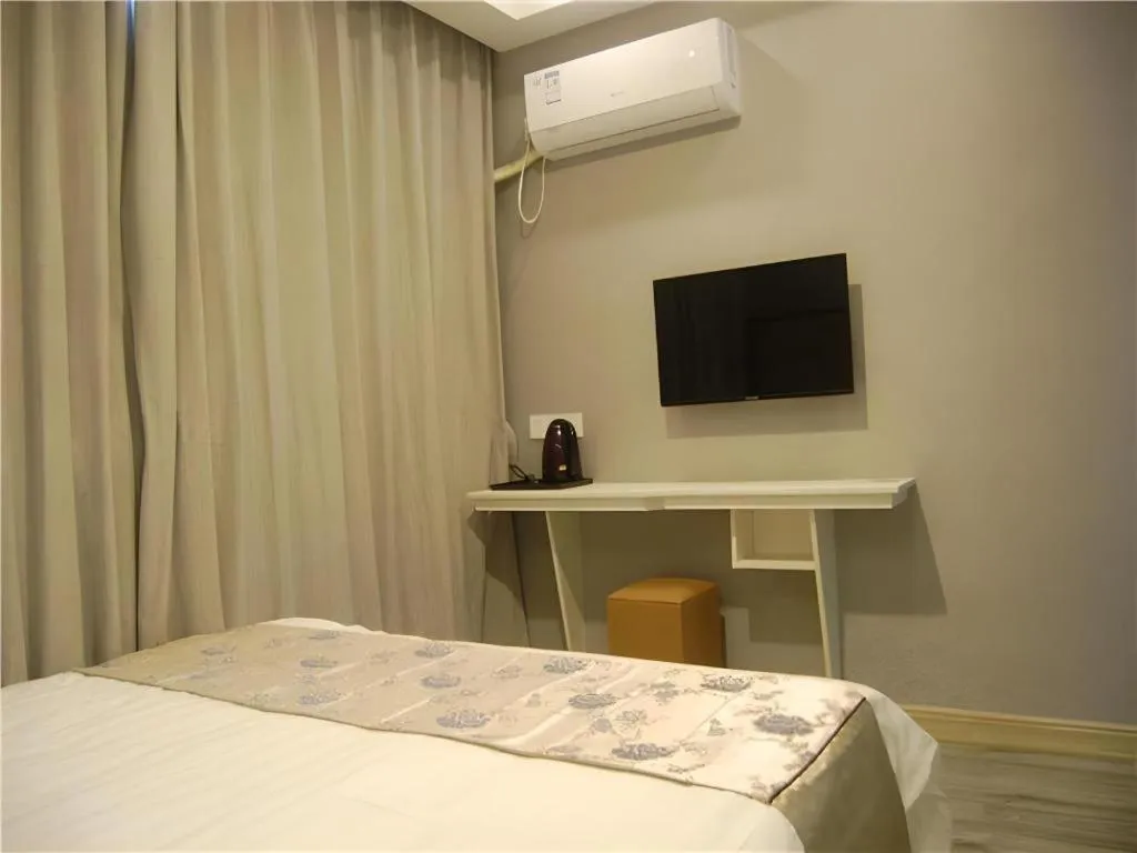 Bed in Shell Jiaxing Nanhu District Dongsheng Dong Road Moon River Street Hotel