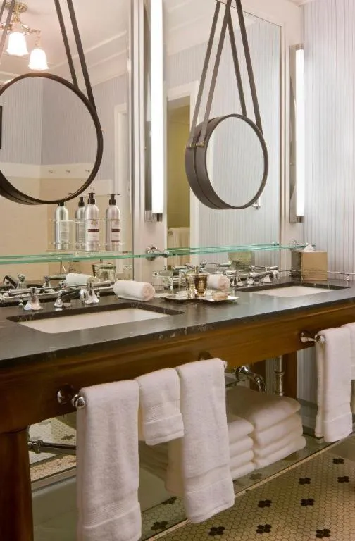 Hotel Jerome, An Auberge Resort