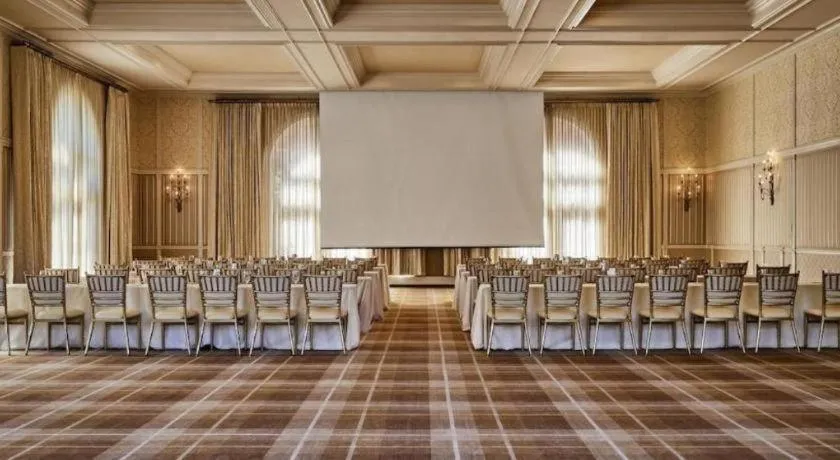 Hotel Jerome, An Auberge Resort