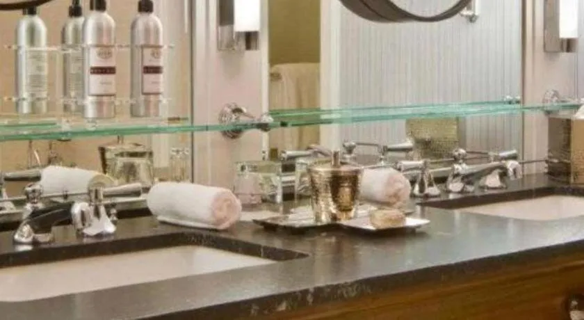 Hotel Jerome, An Auberge Resort