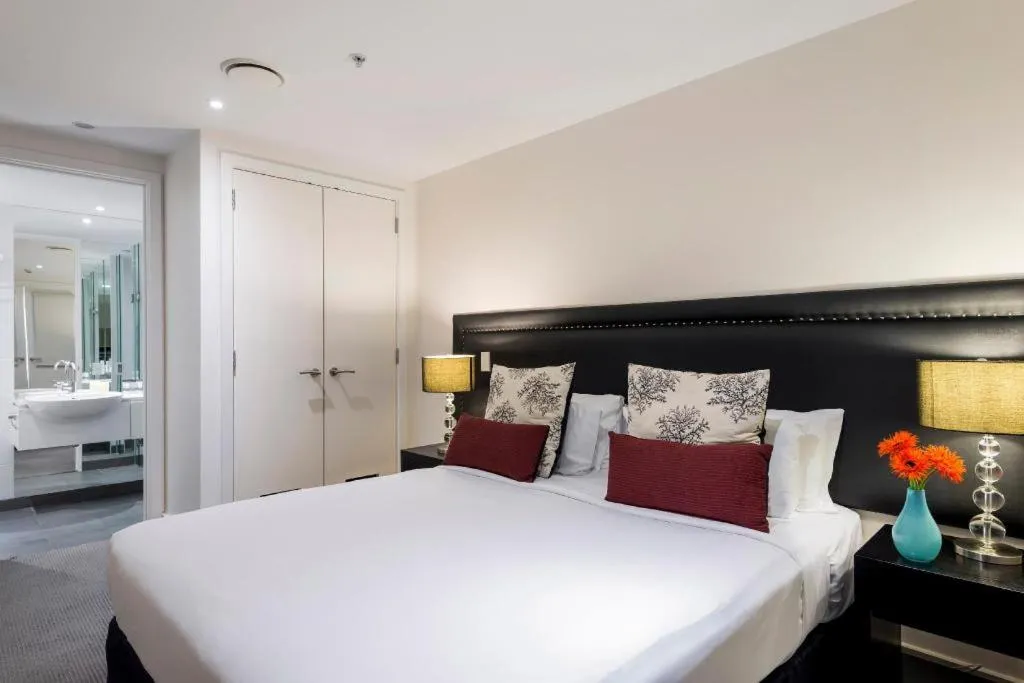 Bed in Oaks Queenstown Club Suites