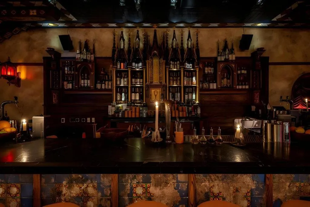 The Lafayette Hotel, Swim Club & Bungalows