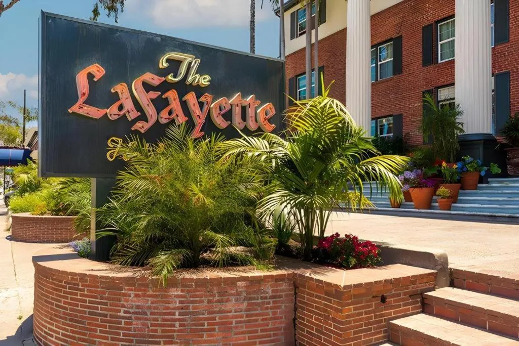 The Lafayette Hotel, Swim Club & Bungalows