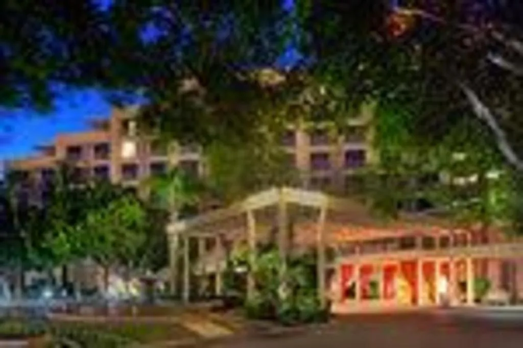 Sheraton Crescent Hotel