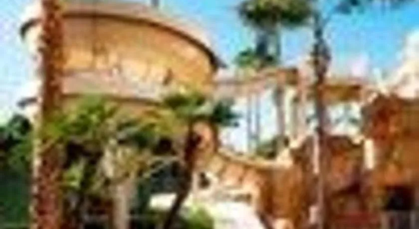 Sheraton Crescent Hotel