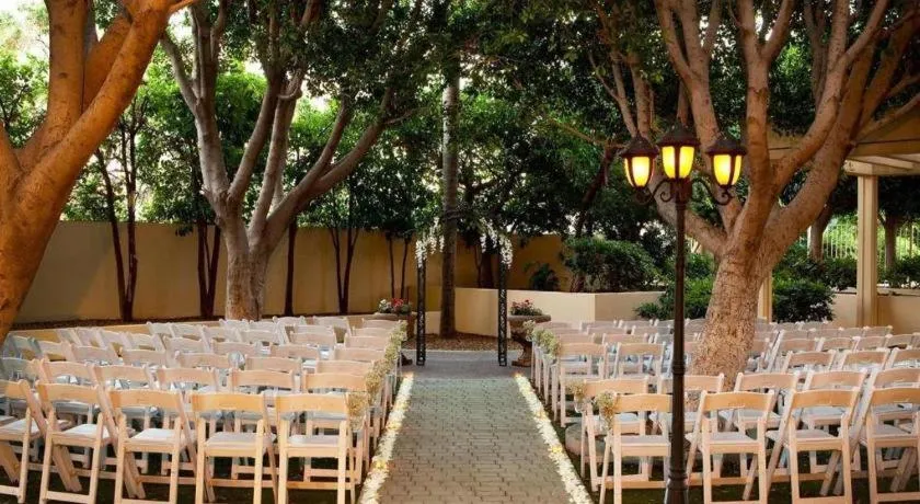 Sheraton Crescent Hotel