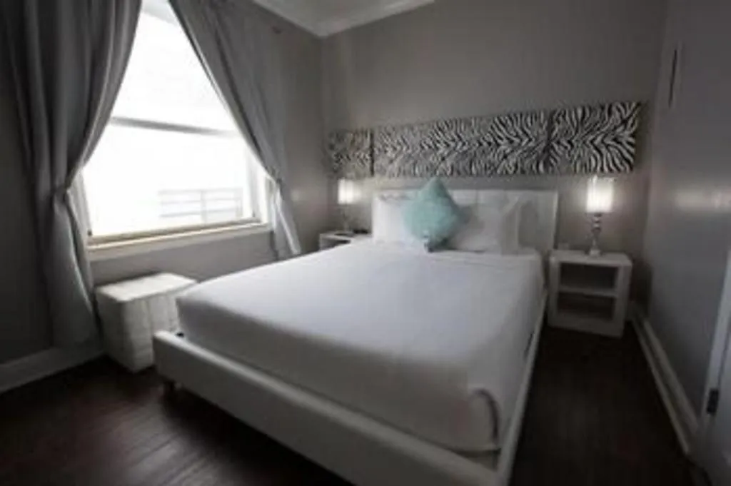 Bed in Odyssey of South Beach Apart Hotel