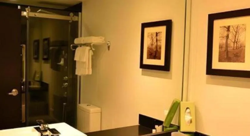 Edward Hotel North York