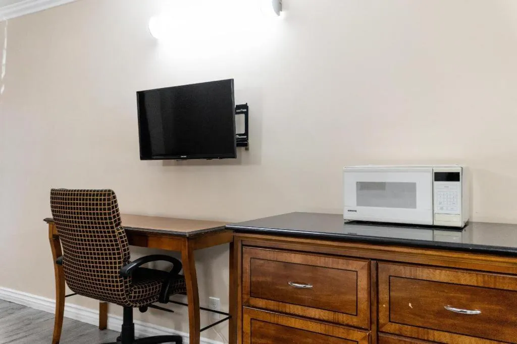 Sea Rock Inn - Los Angeles