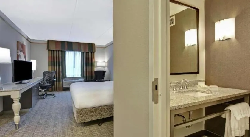 Bed in Hilton Garden Inn Appleton/Kimberly